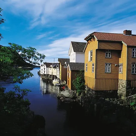Logbua - House On The Sea Villa Åna-Sira