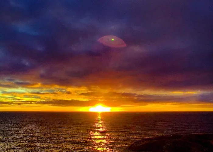 Logbua - House On The Sea Villa