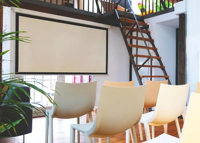 Logbua - House On The Sea