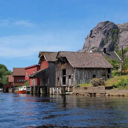 Logbua - House On The Sea Villaer Åna-Sira