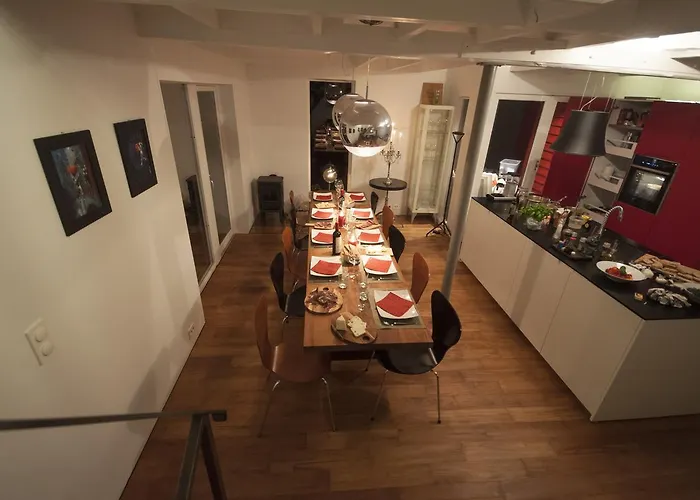 Villa Logbua - House On The Sea