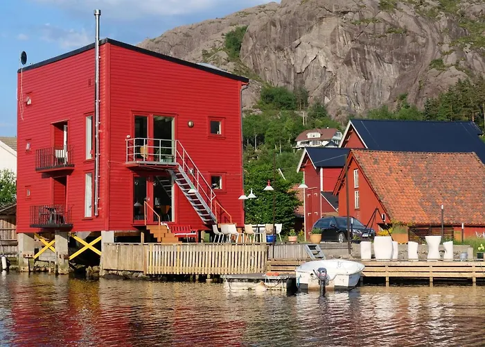 Logbua - House On The Sea * Ana-Sira